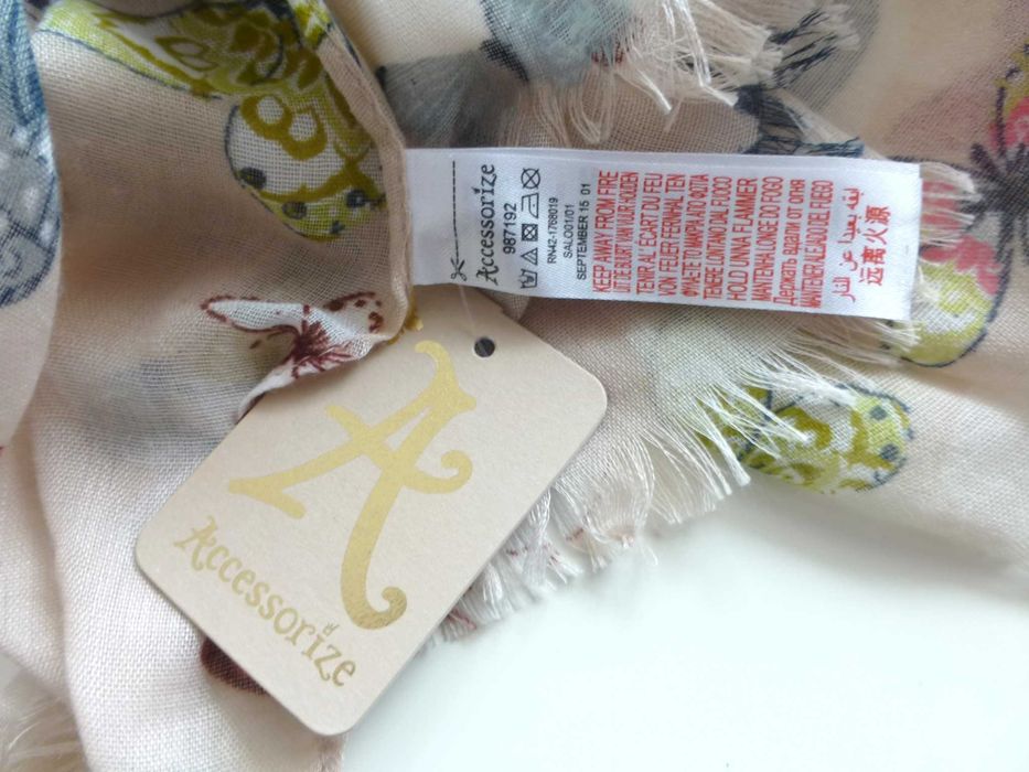 Accessorize lekki szal apaszka w motyle