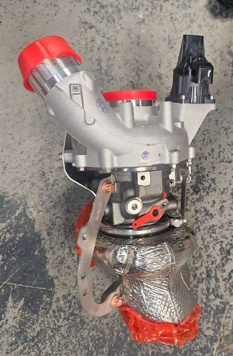 Турбина турбокомпрессор двигун M139 Mercedes AMG A45 CLA45 A1390905002