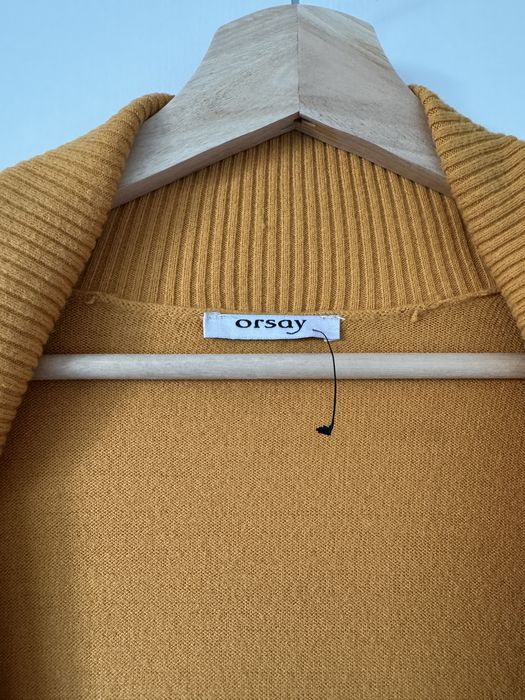 Pomarańczowy kardigan Orsay