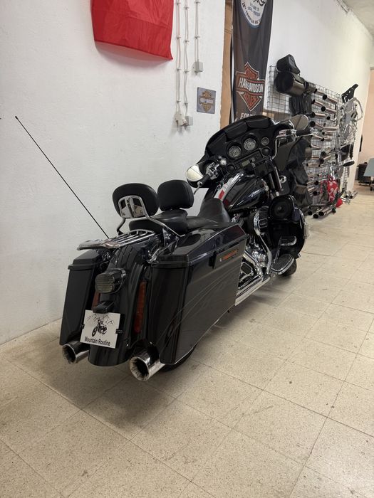 Harley Street glide CVO 1800cc