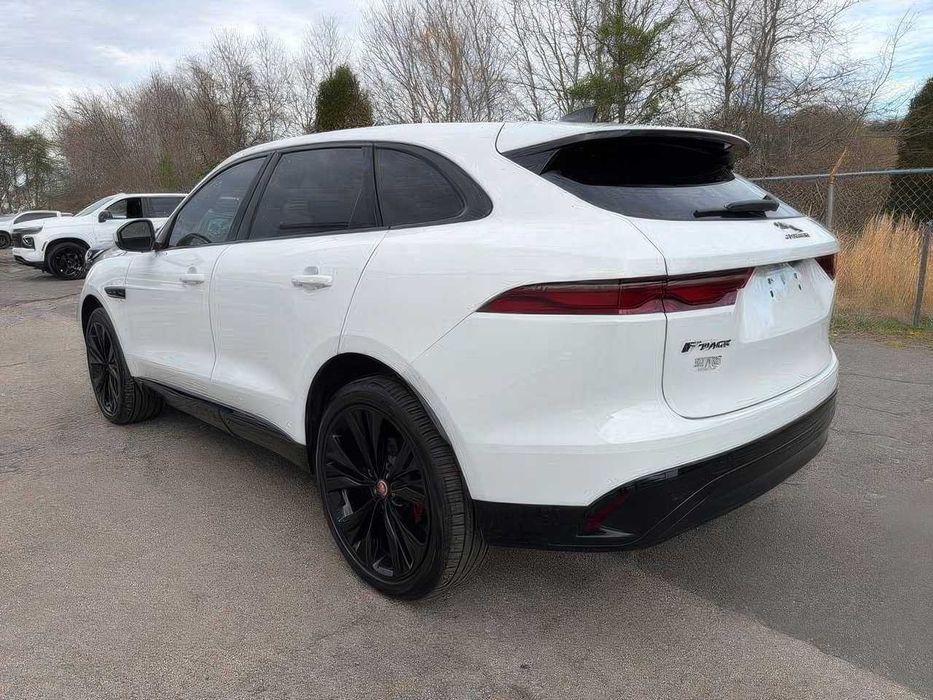 Jaguar F-PACE P250 S      2022