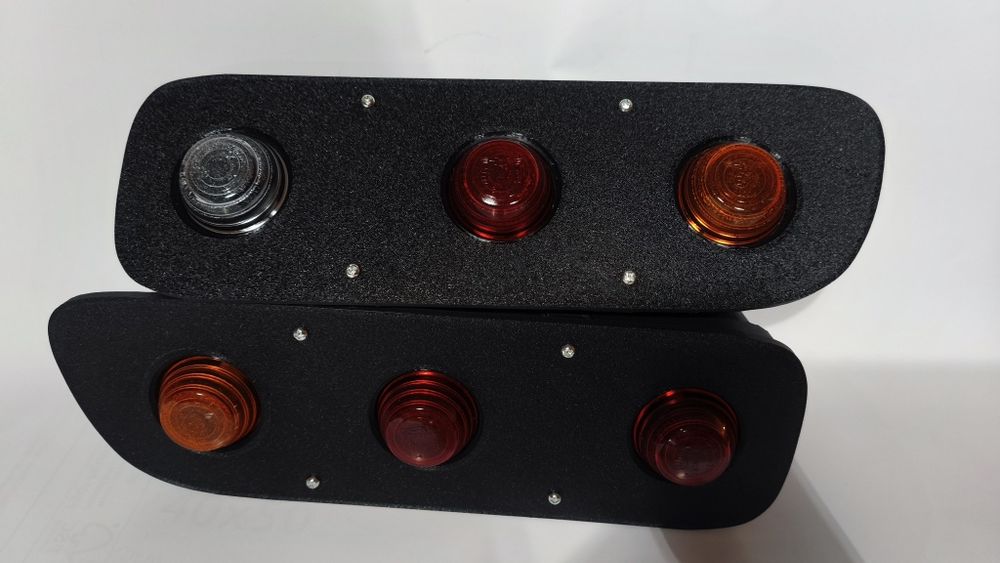 Farolins traseiros Nissan Terrano 2