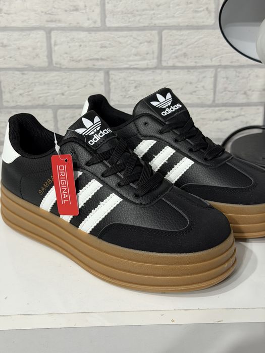 Czarne sneakersy na platformie idealne nowe wygodne 37 na 23,5 cm