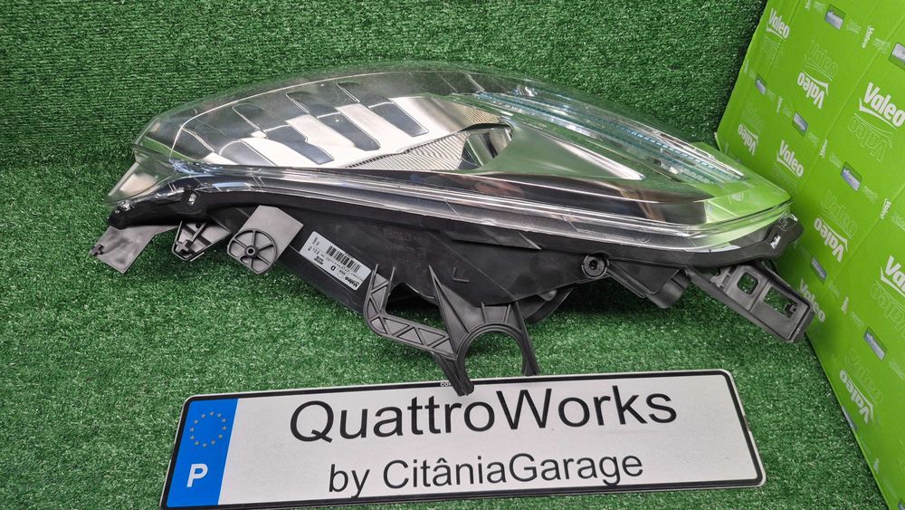 CITROEN BERLINGO/PEUGEOT PARTNER- ÓTICA DIREITA NOVA EMB. VALEO 044786