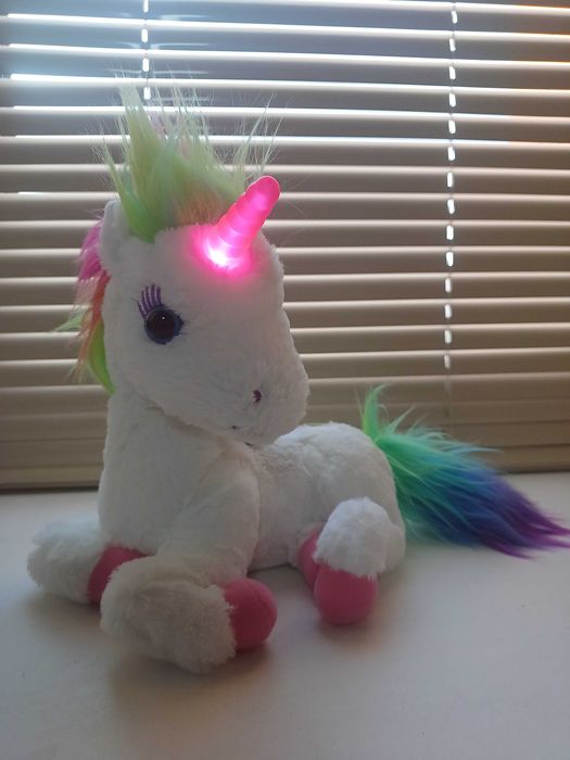 Інтерактивний єдиноріг Ani Magic.