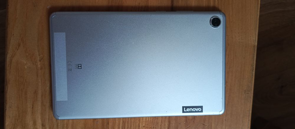 Планшет Lenovo .