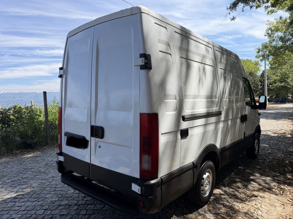 Iveco Daily 35S11 Furgão 2002