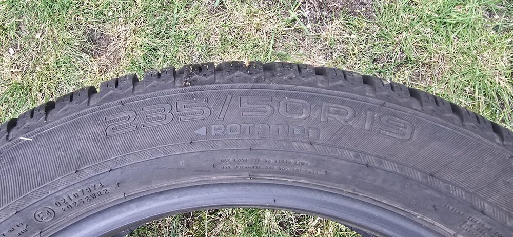 Opony zimowe Nokian 235/50/R19