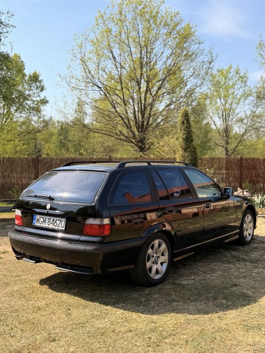 Sprzedam e36 touring 318i mpakiet