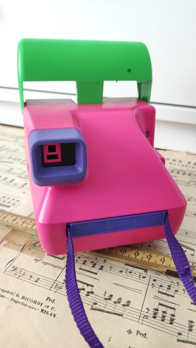 Polaroid 600 Barbie – Vintage Instant Camera64751822428545124