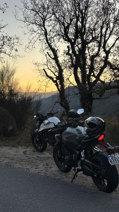 Honda CB650R E-Clutch 2025 35kw