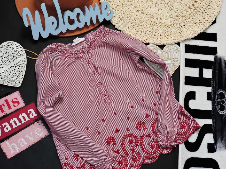 H&M - koszulowa bluzeczka hafty , guziczki r 128