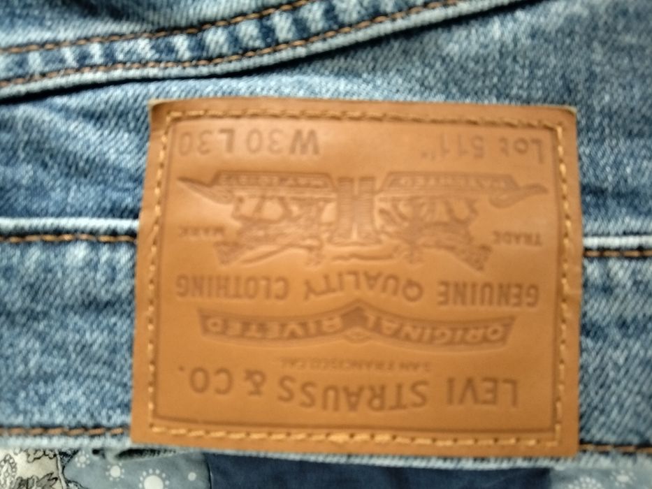 Calças Levis bom estado