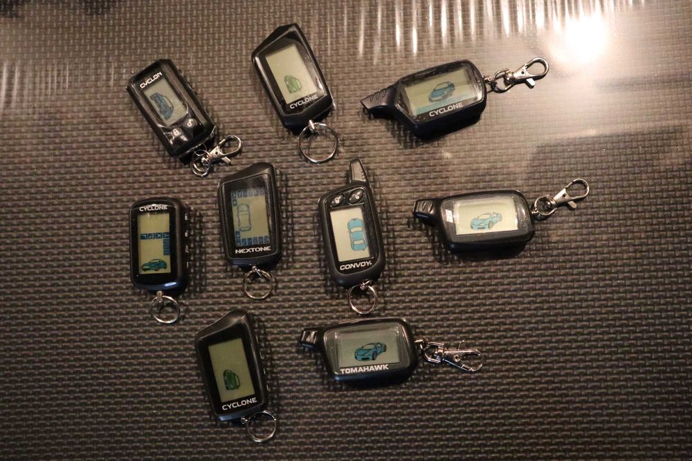 Двосторонні LCDпульти CECLONE, NEXTONE, TOMAHAWK, RS, CONVOY+батарейка