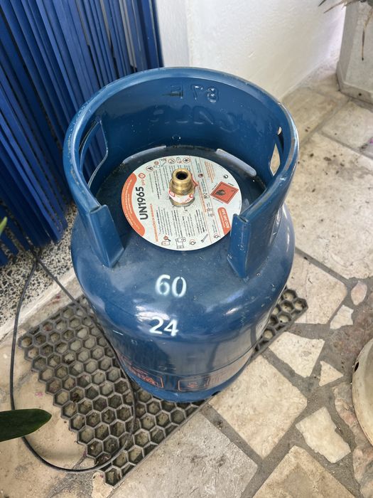 Bilha de gaz vazia