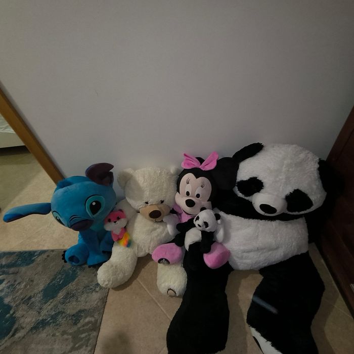 Peluches variados em ótimo estado