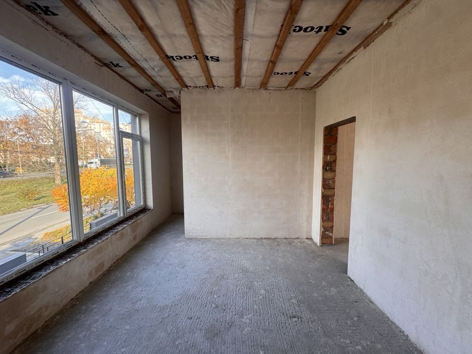 ДОВГОСТРОКОВА Оренда фасад Варшавська траса. Газ! 4 сотки