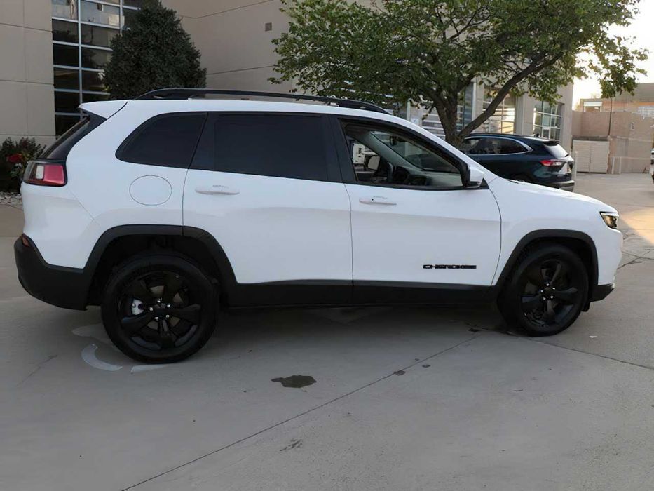 Jeep Cherokee      2022