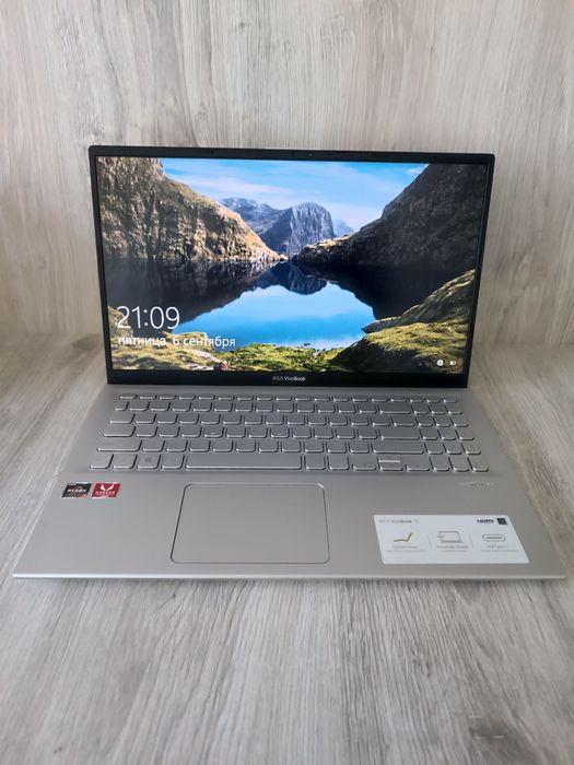 Ноутбук Ultrabook Asus VivoBook Ryzen 7 12GB SSD 512 RX Vega 10 FHD