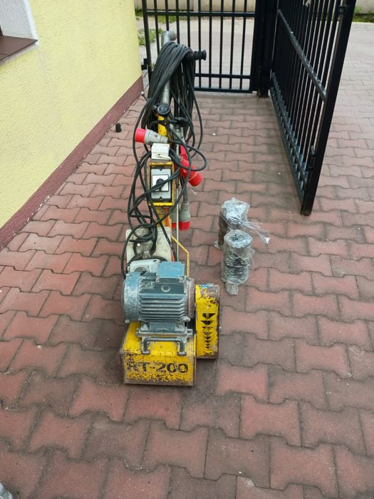 Frezarka do betonu RT200