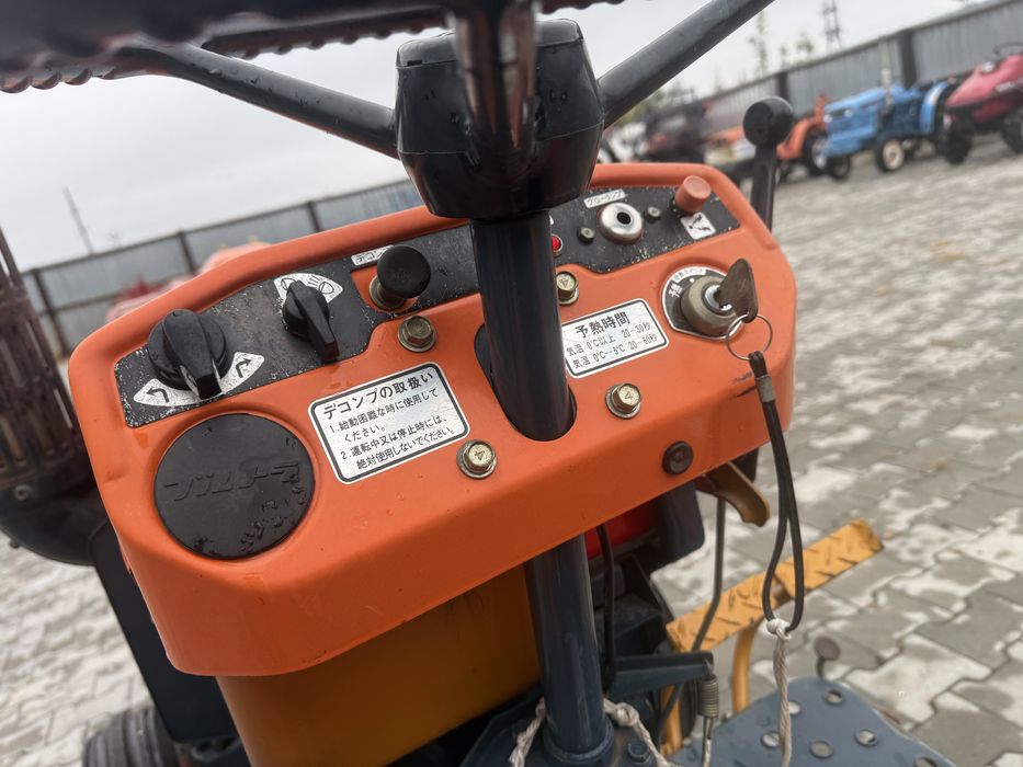 Японський трактор Kubota B6001