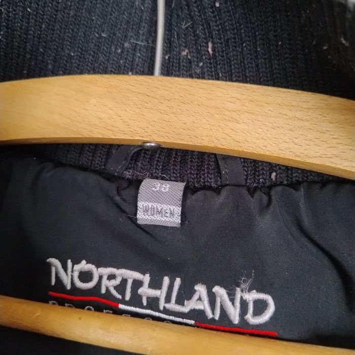 Czarny zimowy płaszcz pikowany damski M