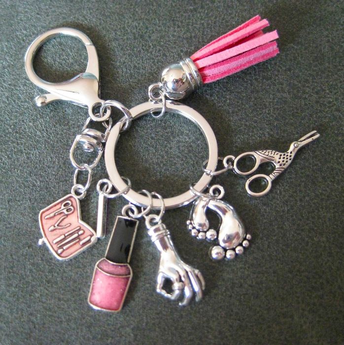 Porta Chaves Esteticista c/ Gancho e Pompom NOVO