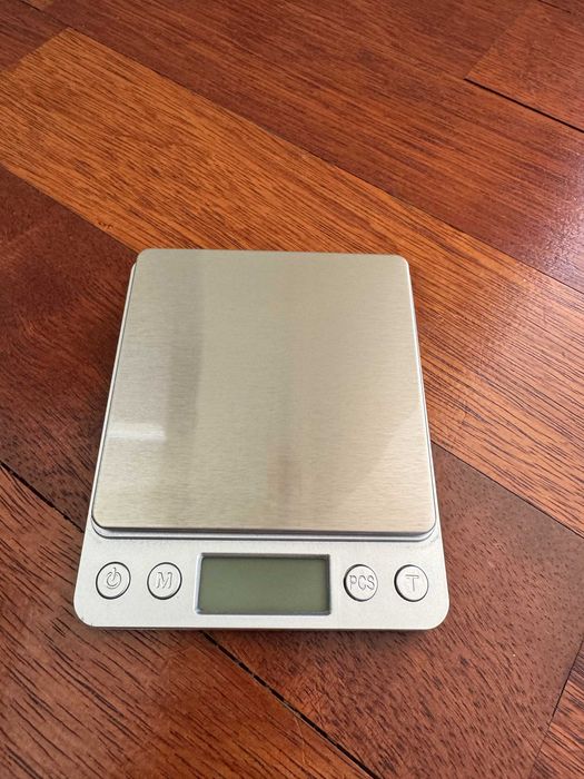 Waga jubilerska 500g / 0,01g