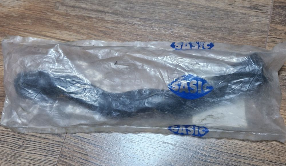 Патрубок на Opel Vectra C