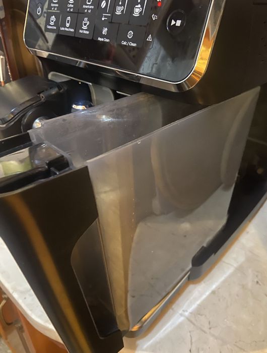 Кавоварка Кавомашина з дому Philips EP3240 LatteGo 3 роки ер3200