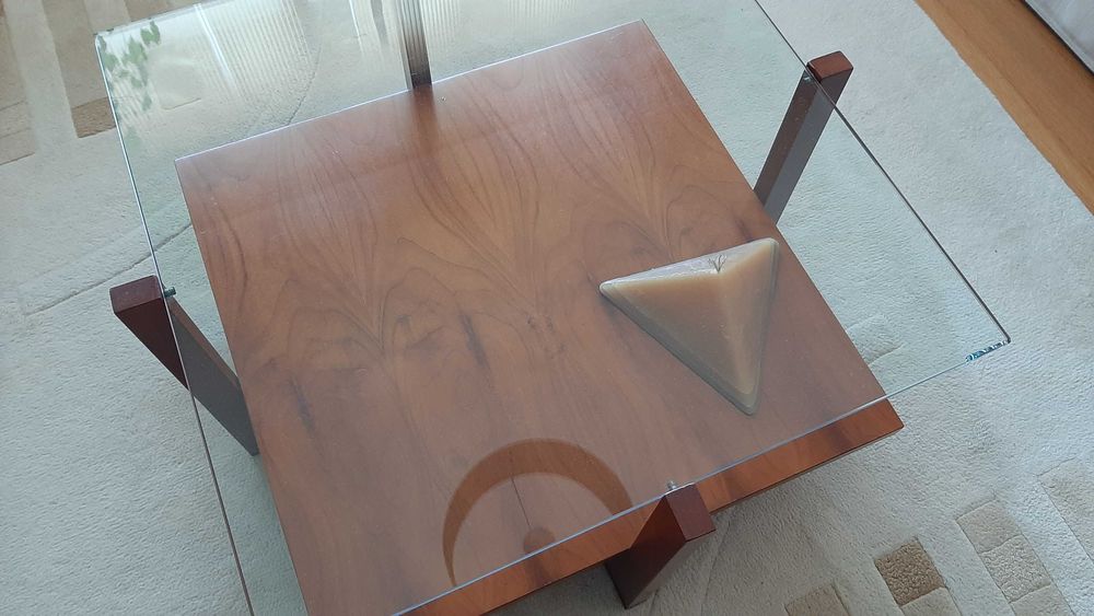 Mesa centro sala estar madeira maciça e vidro temperado