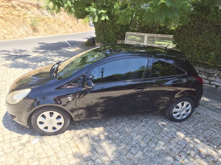 Diesel Económico,bem equipado, ecran táctil, recente como novo