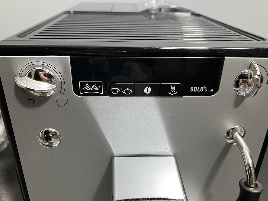 Кавомашина Melitta Solo & Milk — компактна та проста у використанні