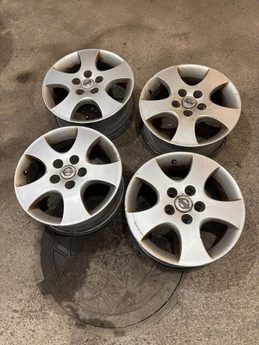 Литі легкосплавні титанові диски R16 5*114.3 Nissan Renault
