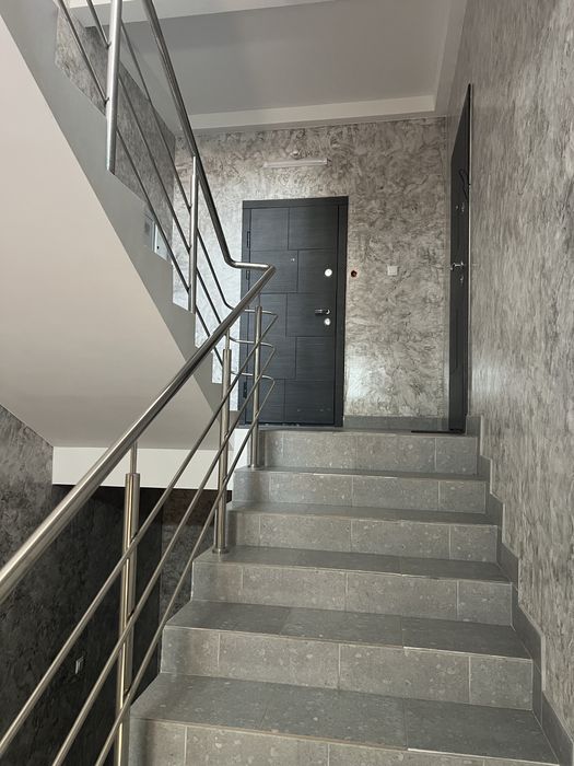 Продам 2-х кімнатну квартиру р-н. Ботанічного саду.