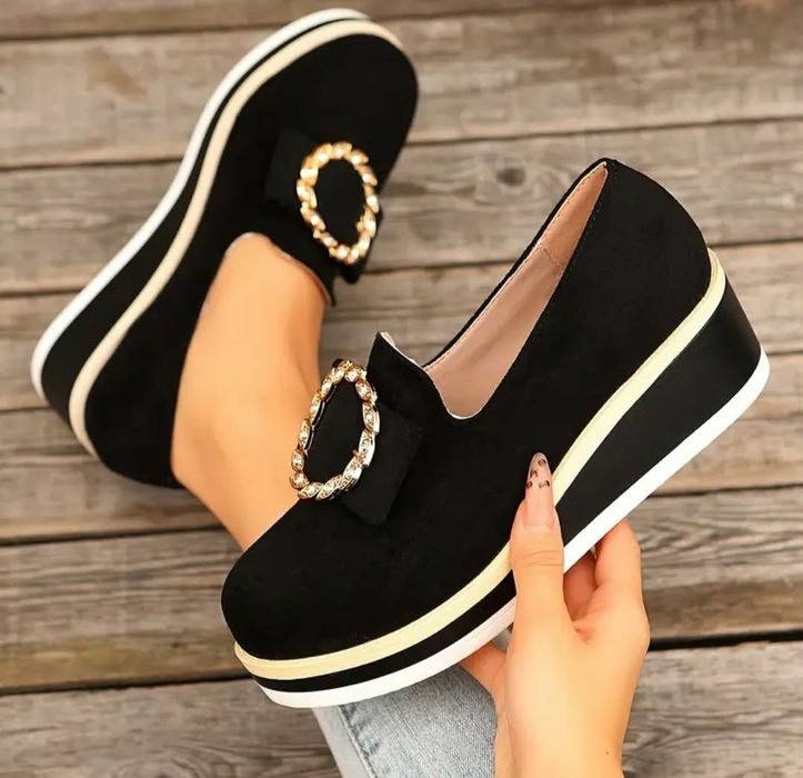 Жіночі туфлі 43 розмір (устілка 26,5 см)