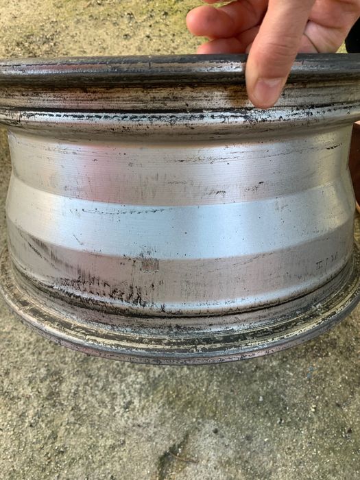 Vende-se jantes 15 Nissan mitsubishi