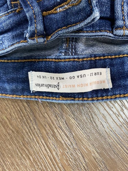 Jeans Skinny Stradivarius Efeito Desgastado