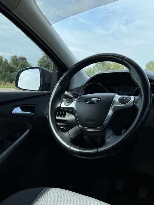 Продам Ford focus 1.0 MT(lll покоління)