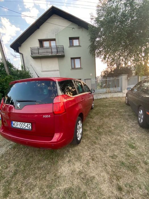 Sprzedam auto peugeot 5008
