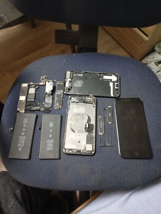 Разборка телефонов 7plus и 8plus
