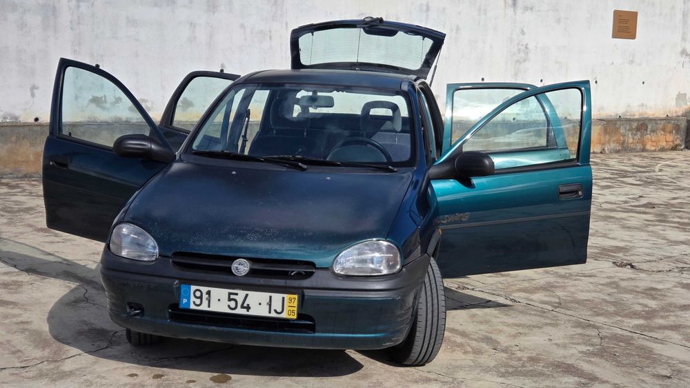 OPEL CORSA B 1.5 TD 5 Portas — photo 4