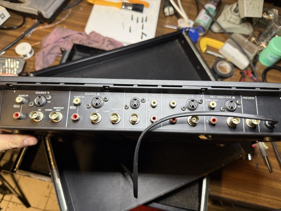 Mesa de mistura de vídeo Panasonic WJ-AVE5 / WJ-AVE5C