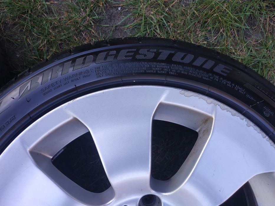 Felgi z oponami BMW 225/45R17 8jx17eh2+ is34