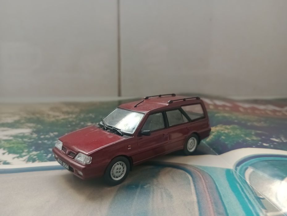 Legendy FSO Polonez kombi plus model samochodu PRL 1 43