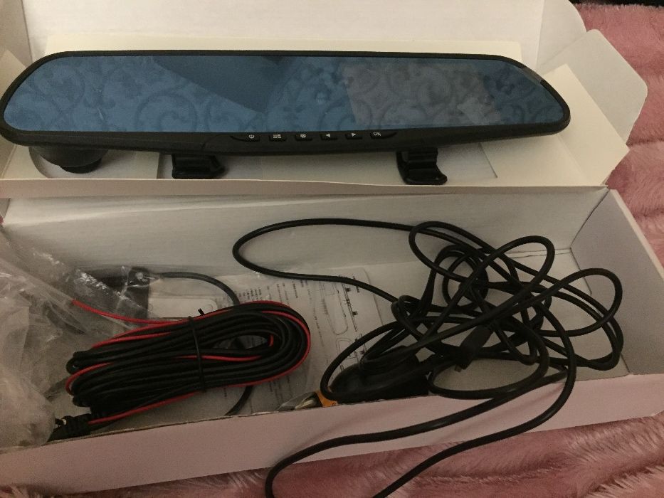 Зеркало-видеорегистратор BLАСKBОХ DVR