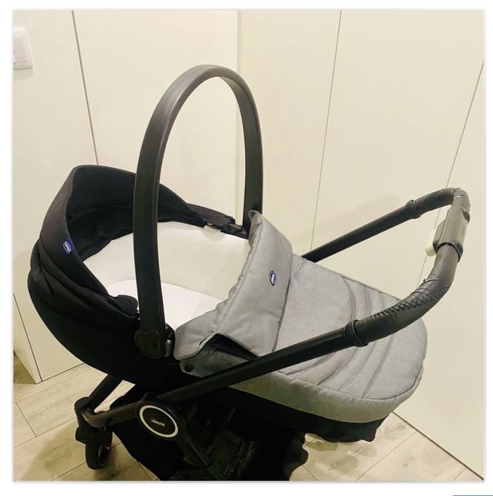 Carrinho de bebé Chicco Trio