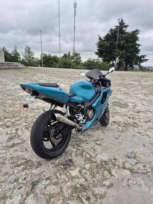 Honda cbr 600 f4i sport