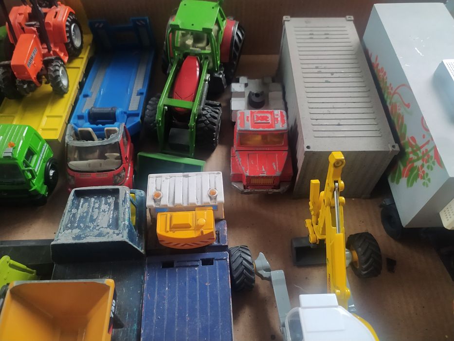 Zabawki siku matchbox welly majorette