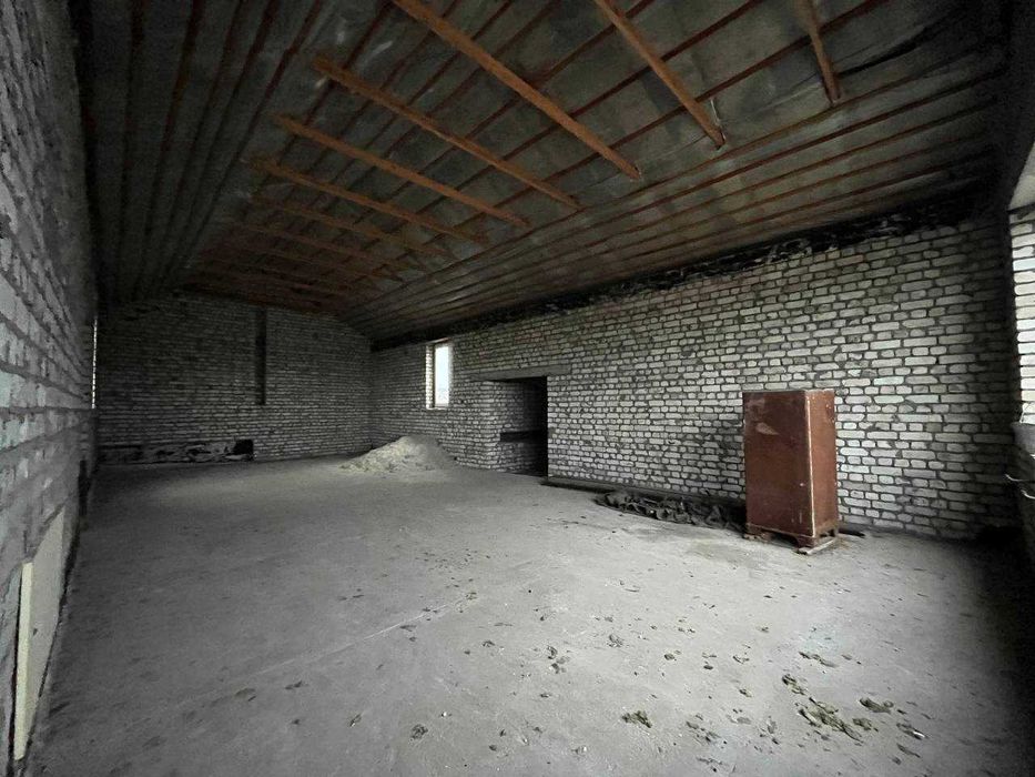 Оренда боксів/ окремого приміщення ТРАМПАРК